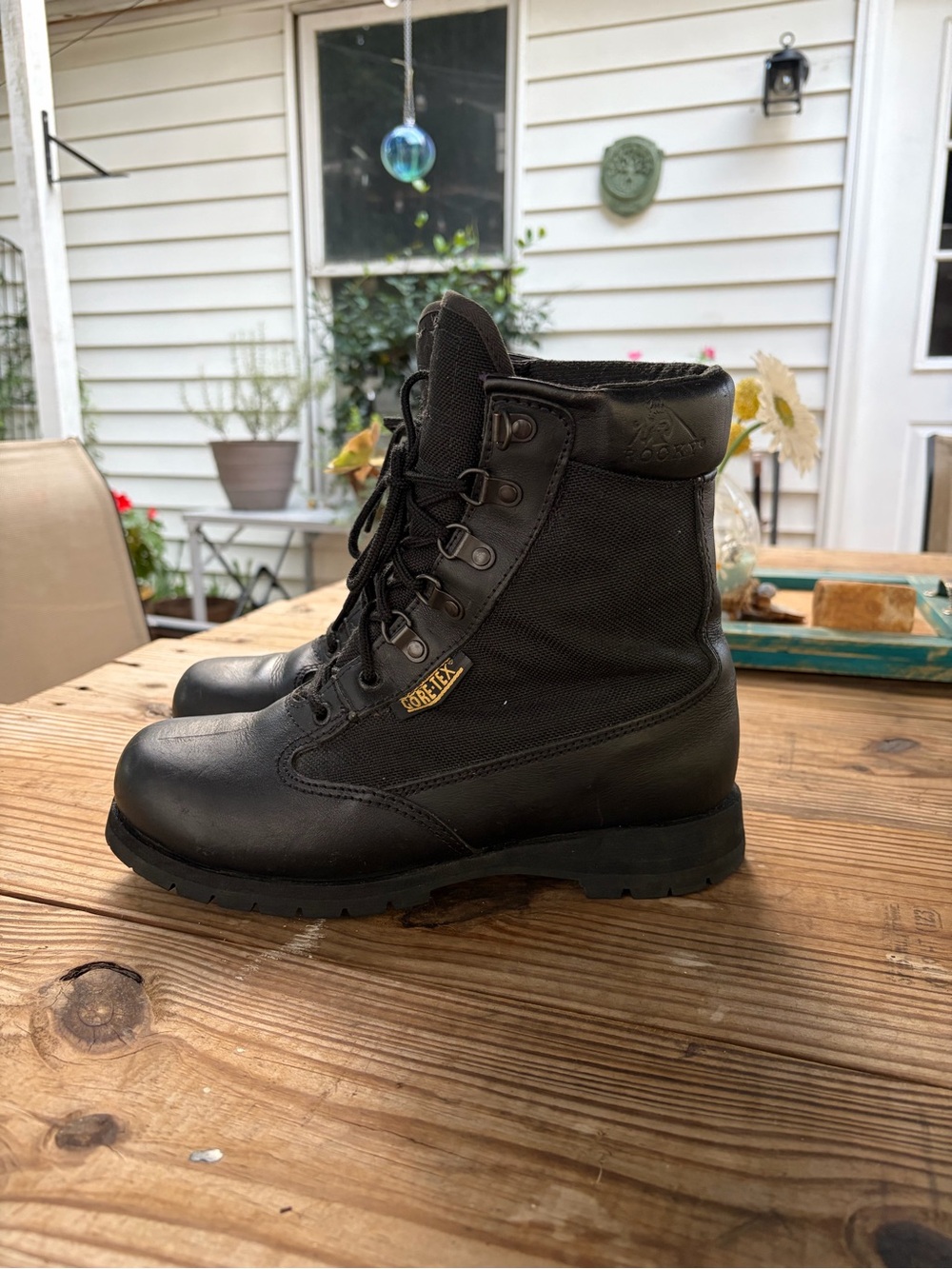 Rocky Women’s Size 8 Leather Outdoor Hiking Hunting Boots Gortex, Thinsulate